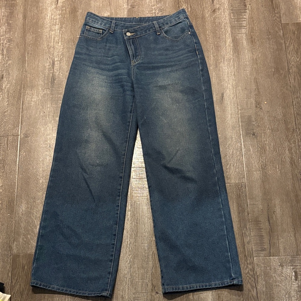 CIDER jeans asymmetric buttons M wide leg